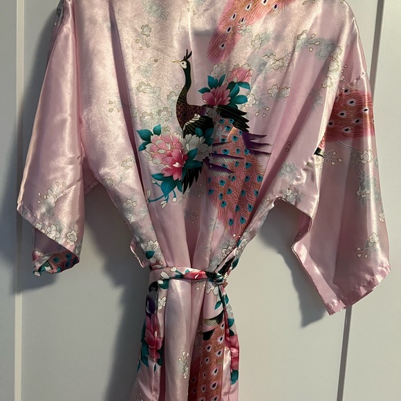 Short satin kimono - pink - Picture 3 of 3